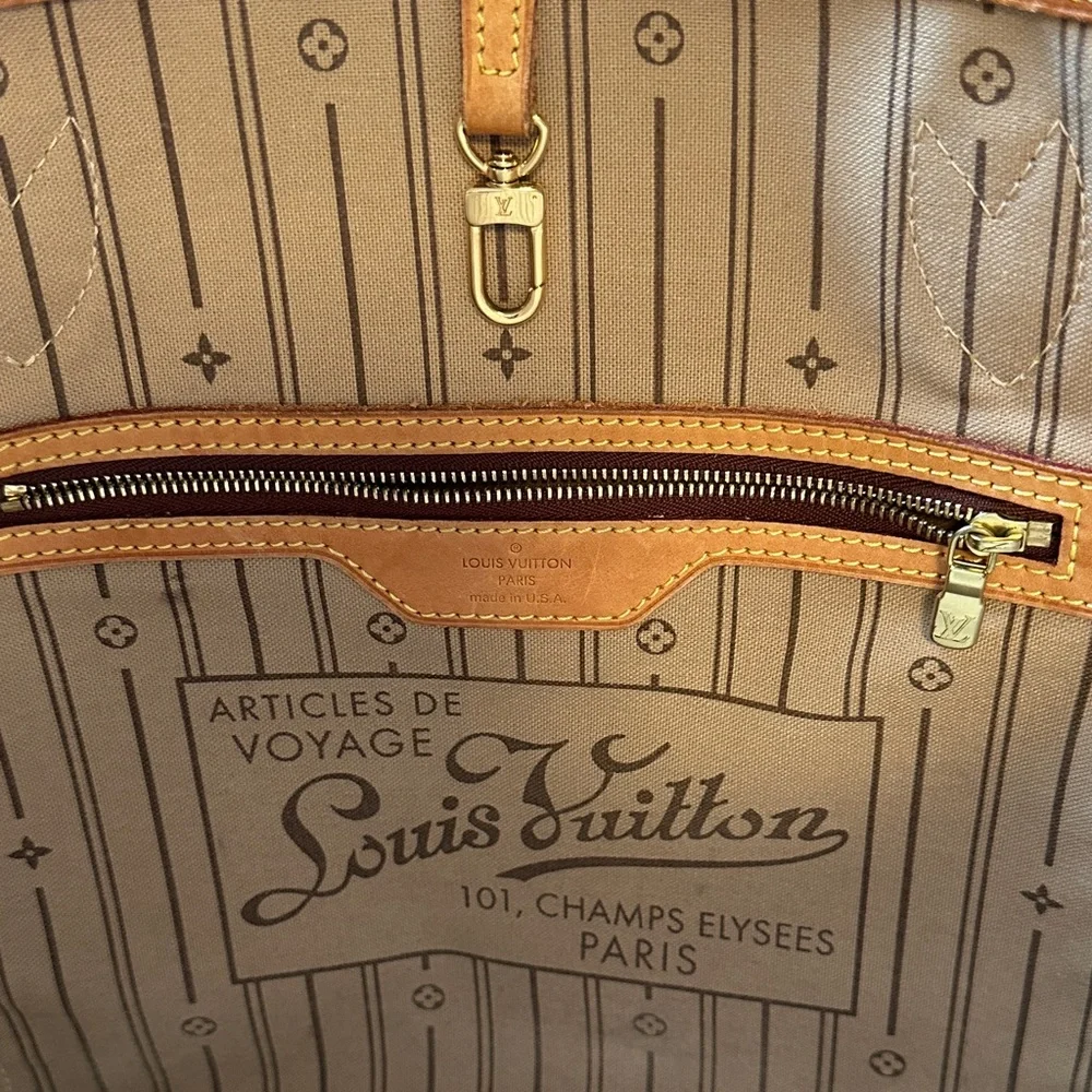 Louis Vuitton Dark Brown Monogram Tote size MM Very good condition with tags - Picture 6 of 16